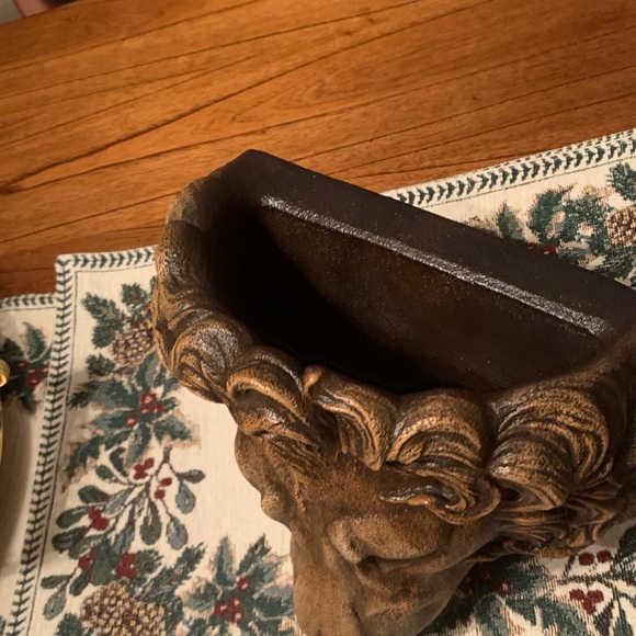 Majestic Lion Head Wall Decor in Brown - Picture 2 of 6